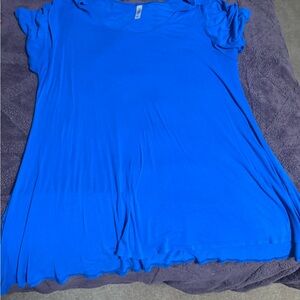 LuLaRoe Vibrant Blue Short Sleeve Top